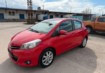 Toyota Yaris 125.600 km 5.199 &euro; Weimar 99427